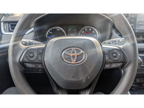 Used 2020 Toyota RAV4 XLE w/ Convenience Package image 20