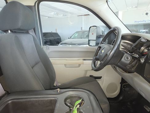 Used 2012 Chevrolet Silverado 2500 W/T RWD image 26