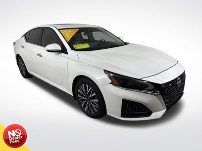 Used 2024 Nissan Altima 2.5 SV w/ SV Premium Package