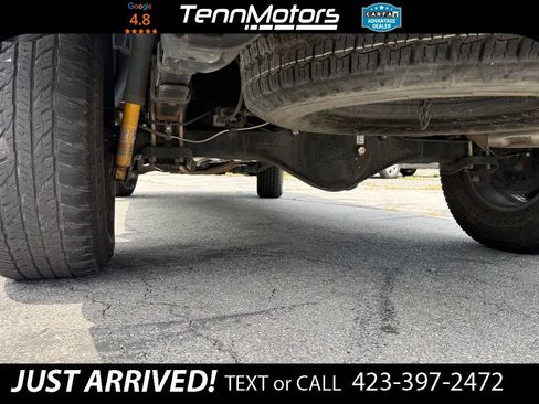 Used 2018 Toyota Tacoma TRD Off-Road AWD/4WD image 15