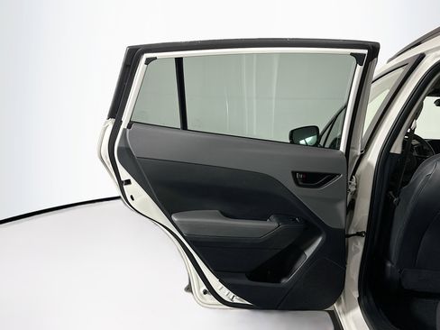 Used 2024 Subaru Crosstrek 2.0i Premium image 26