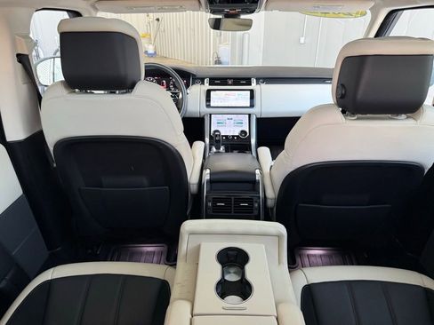 Used 2022 Land Rover Range Rover Sport HST image 19