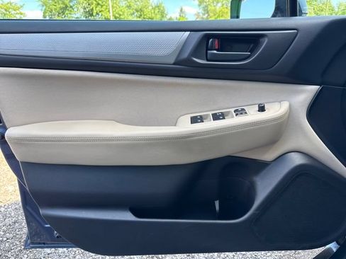 Used 2017 Subaru Legacy 2.5i w/ Alloy Wheel Package AWD/4WD image 22