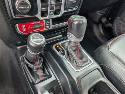 Used 2020 Jeep Gladiator Rubicon image 7