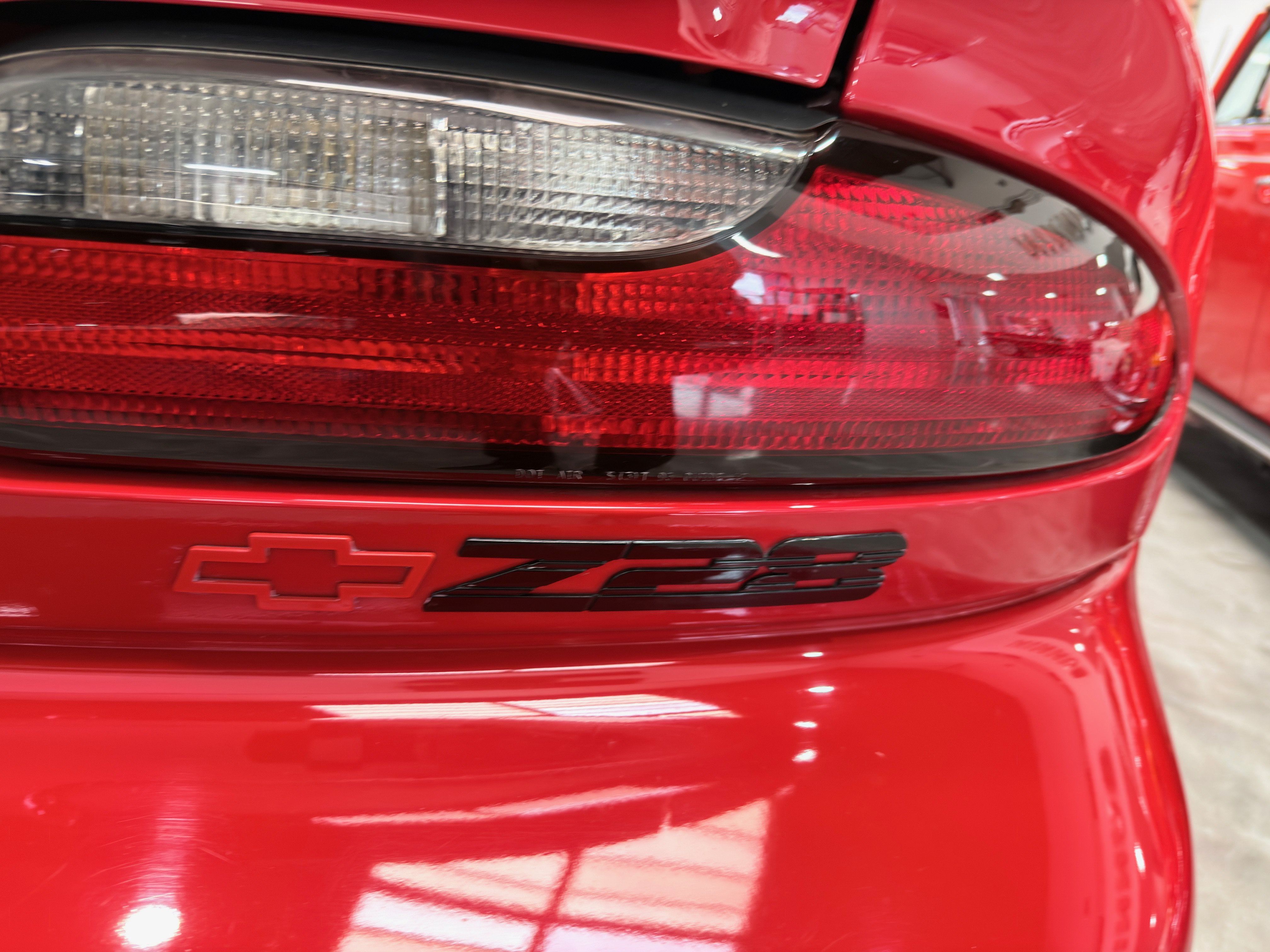 Used 1995 Chevrolet Camaro Z28 RWD image 33