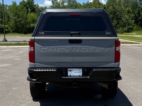 Used 2025 Chevrolet Silverado 2500 Custom w/ Custom Value Package AWD/4WD image 5