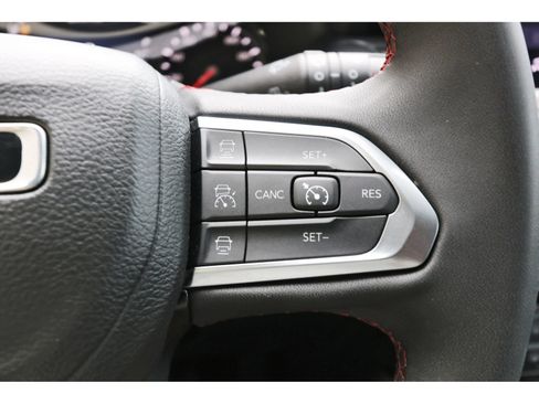 Used 2023 Jeep Compass Trailhawk AWD/4WD image 18