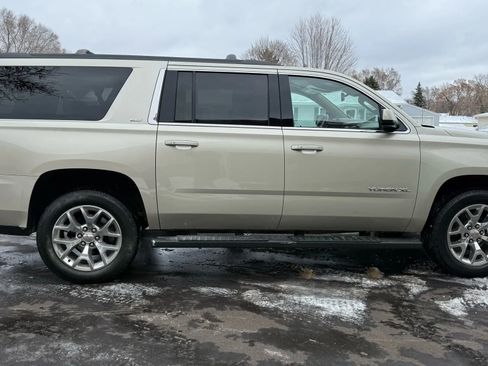 Used 2016 GMC Yukon XL SLT image 8