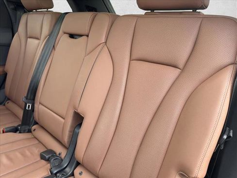 Certified 2025 Audi Q7 2.0T Premium Plus w/ Premium Plus Package image 13