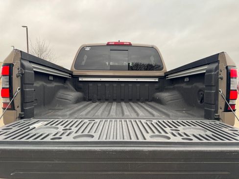 Used 2023 Nissan Frontier PRO-4X w/ Pro-4X Premium Package image 17