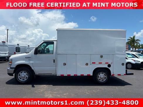 Used 2015 Ford E-350 and Econoline 350 Super Duty w/ Power Windows & Locks Group RWD image 27