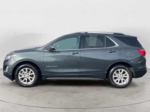 Used 2018 Chevrolet Equinox LT w/ Sun & Infotainment Package image 2