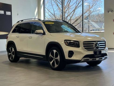 Certified 2024 Mercedes-Benz GLB 250 4MATIC image 2