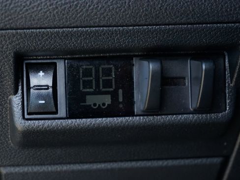 Used 2012 RAM 2500 SLT image 20