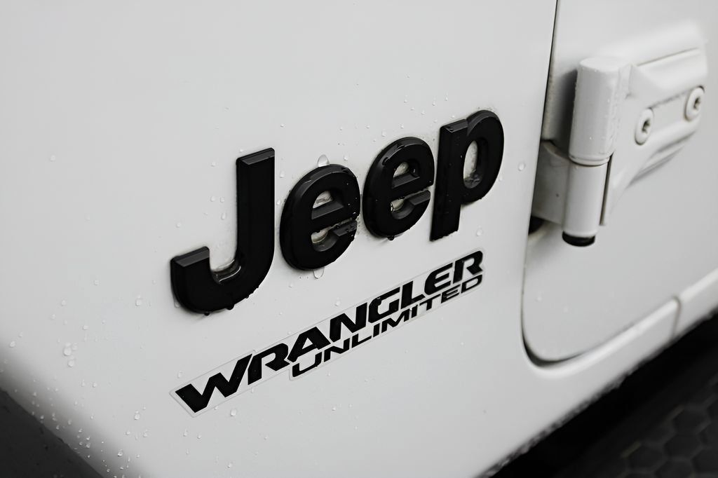 Used 2022 Jeep Wrangler Unlimited Sport AWD/4WD image 44