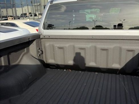 Used 2024 Ford Ranger XL RWD image 12
