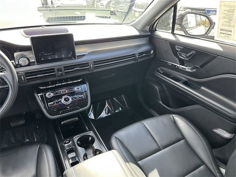 Certified 2022 Lincoln Corsair Standard w/ Equipment Group 101A image 17