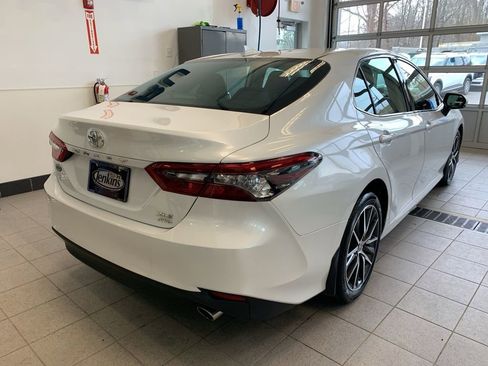 Used 2023 Toyota Camry XLE image 16
