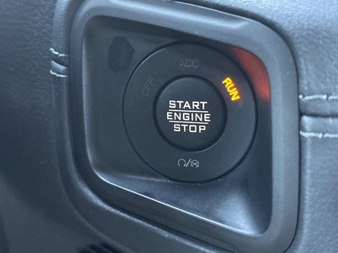 Used 2024 Jeep Wrangler Unlimited Rubicon 4xe image 22