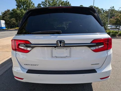 Certified 2023 Honda Odyssey Touring image 9