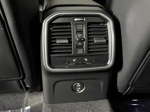 New 2026 Porsche Macan S image 35