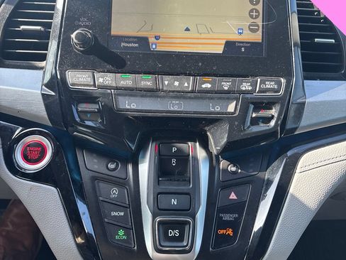 Used 2021 Honda Odyssey Touring image 14