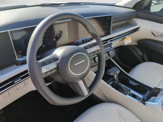 New 2026 Hyundai Tucson SE video 3