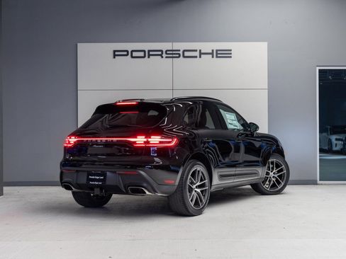Certified 2026 Porsche Macan image 7