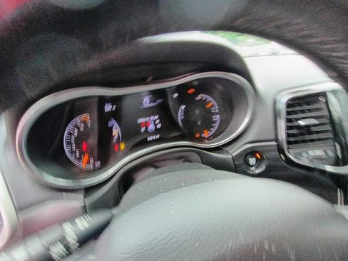 Used 2019 Jeep Grand Cherokee Altitude AWD/4WD image 24