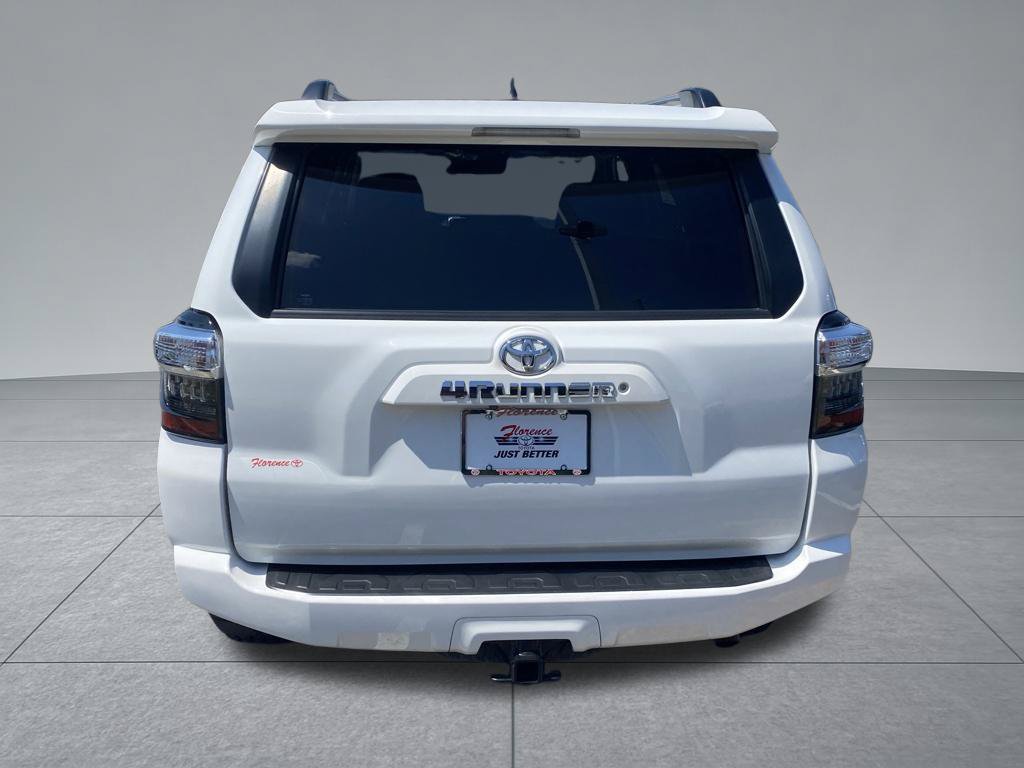 Used 2021 Toyota 4Runner SR5 AWD/4WD image 11