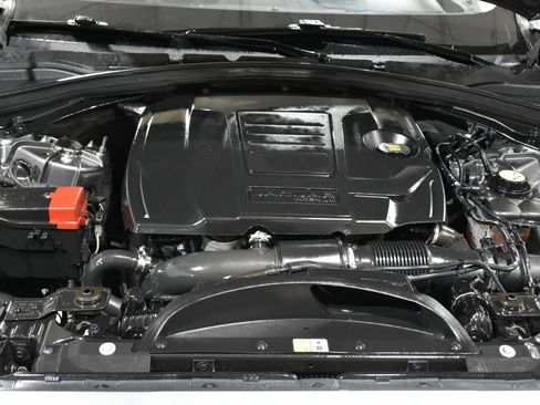 Used 2018 Jaguar F-PACE Prestige image 8