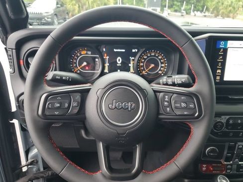 Used 2024 Jeep Wrangler Unlimited Rubicon w/ Safety Group AWD/4WD image 29