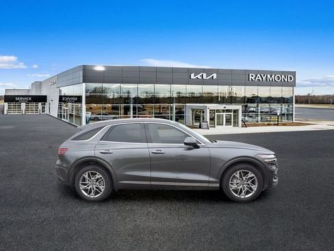 Used 2024 Genesis GV70 2.5T w/ Advanced Package AWD/4WD image 2
