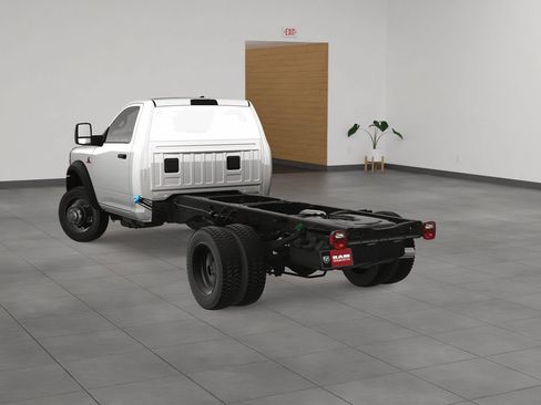 New 2025 RAM 4500 Tradesman AWD/4WD image 5