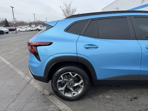 Certified 2026 Chevrolet Trax LT w/ Sunroof Package image 4