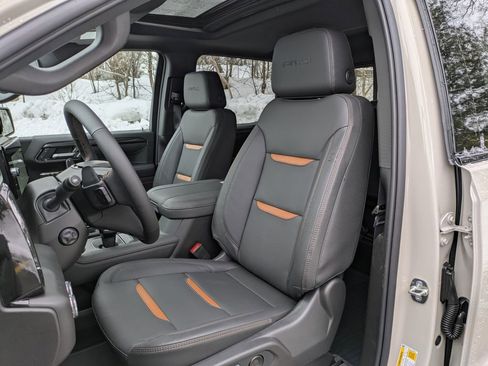 New 2026 GMC Sierra 1500 AT4 w/ AT4 Premium Package AWD/4WD image 12