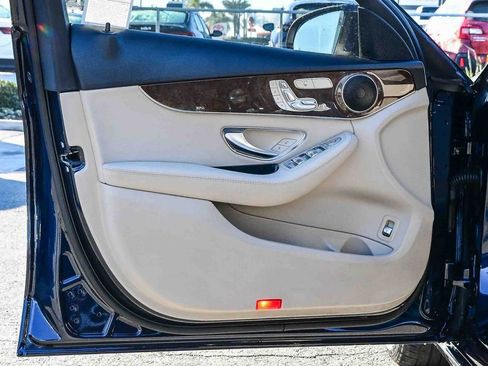 Used 2018 Mercedes-Benz C 300 Sedan image 23