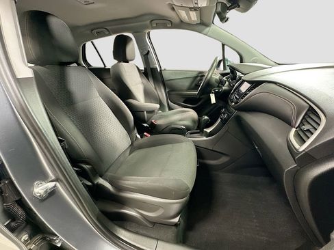 Used 2020 Chevrolet Trax LS w/ Tint and Cruise Package AWD/4WD image 26