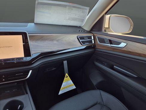 New 2026 Volkswagen Atlas SE AWD/4WD image 36