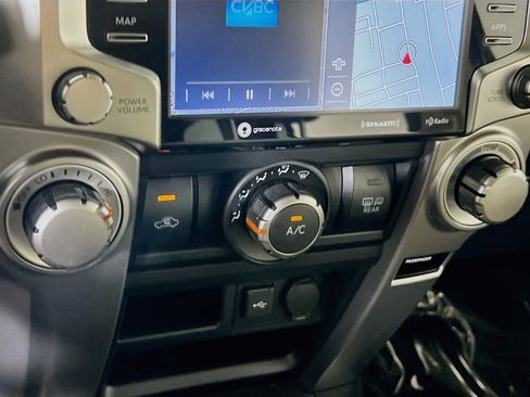 Used 2021 Toyota 4Runner SR5 Premium w/ Moonroof Package AWD/4WD image 15