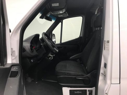 Used 2021 Mercedes-Benz Sprinter 144 Cargo image 11