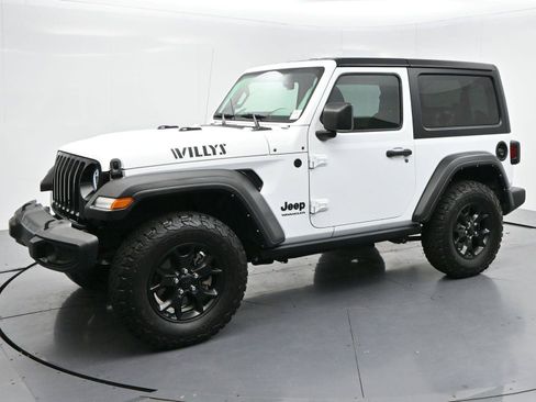 Used 2022 Jeep Wrangler Sport AWD/4WD image 4
