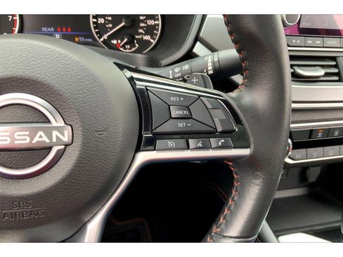 Used 2024 Nissan Altima 2.5 SR image 18