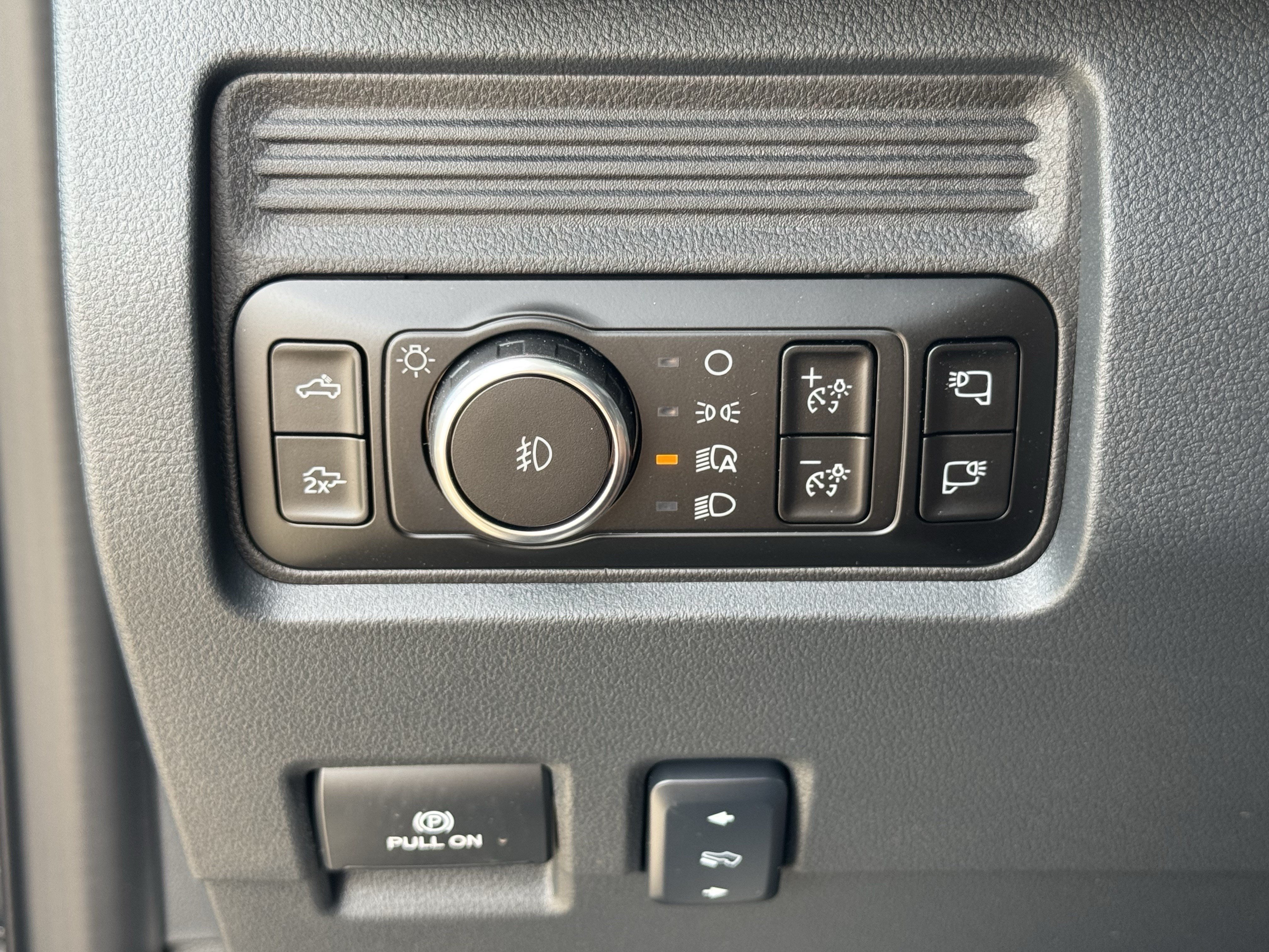 New 2026 Ford F250 Lariat AWD/4WD image 17
