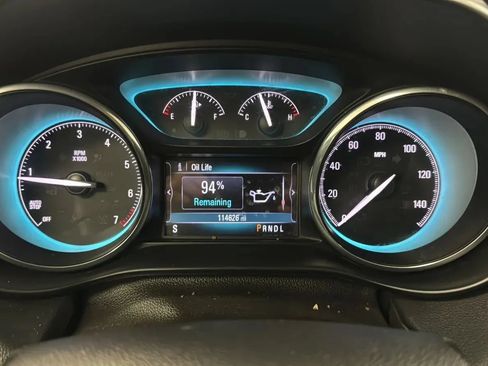 Used 2018 Buick Envision Essence AWD/4WD image 11