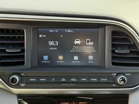 Used 2019 Hyundai Elantra SEL image 19