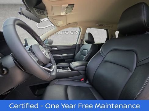 Certified 2025 Nissan Pathfinder SL FWD image 19