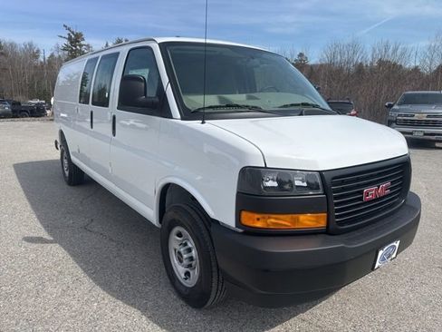 New 2026 GMC Savana 2500 Extended RWD image 8