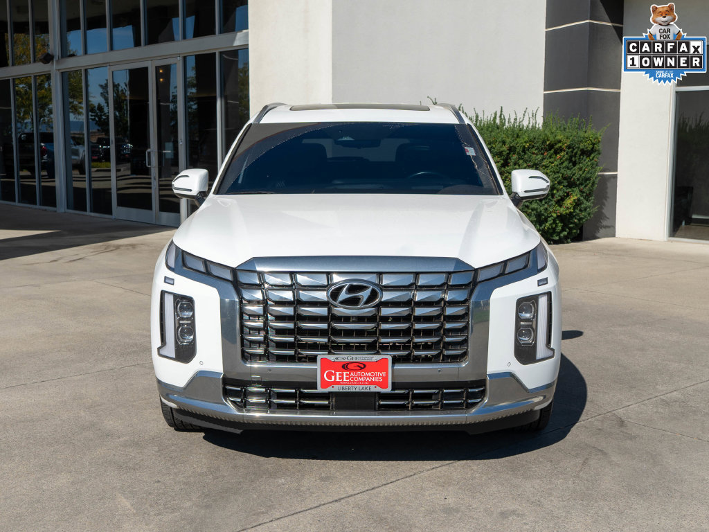 Used 2023 Hyundai Palisade Calligraphy AWD/4WD image 2