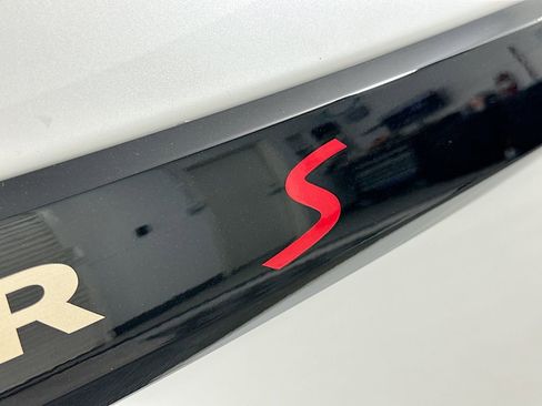 Certified 2025 MINI Cooper S image 21